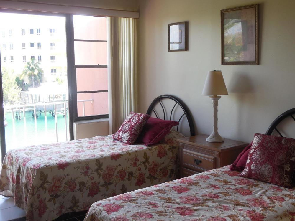 Dundee Bay Villas Фрипорт-Сити Экстерьер фото