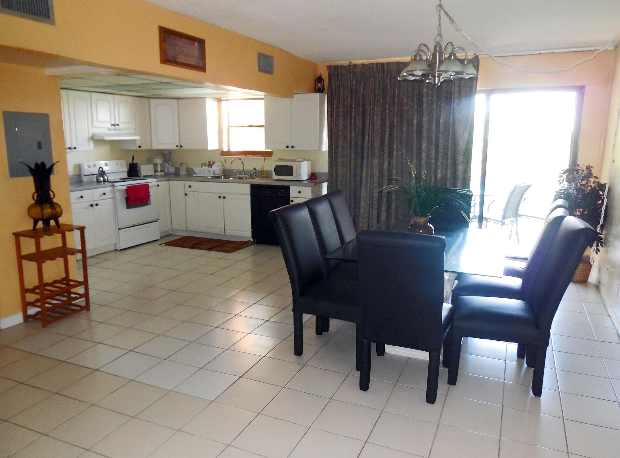 Dundee Bay Villas Фрипорт-Сити Экстерьер фото